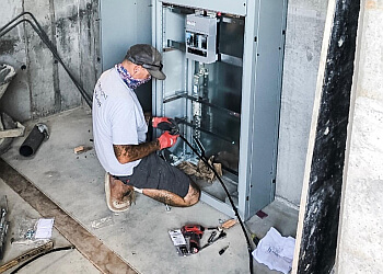 Costa Mesa Electricians Oceanfront Electric