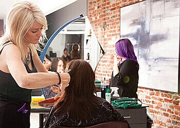 Philadelphia Beauty Salons Oggi Salon & Spa