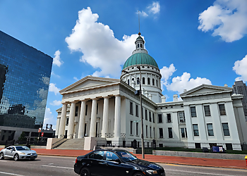 Old Courthouse St Louis Landmarks image 1