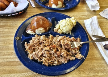 Raleigh barbecue restaurant Ole Time Barbecue