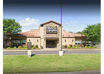 Olive Garden Italian Restaurant - Virginia Beach, VA Italian Restaurants - Restaurant Exterior Image