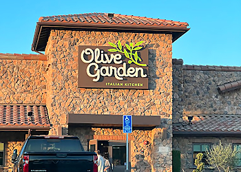 Fresno Italian Restaurants Olive Garden Italian Restaurant Fresno