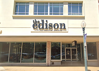 Waco Hair Salons On The Avenue Salon and Blowout Bar