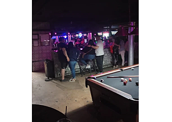 San Antonio Pubs On The Rocks Pub