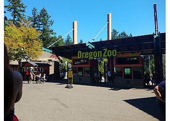 Portland places to see Oregon Zoo