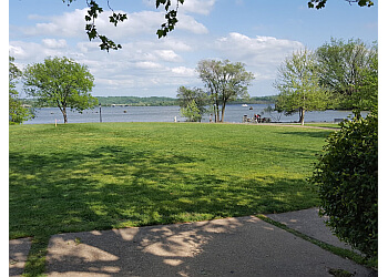 Alexandria Public Parks Oronoco Bay Park