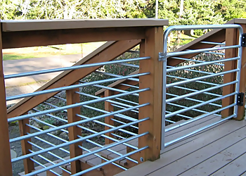 Salem Fencing Contractors Outdoor Fence Co.