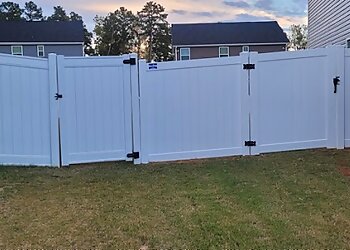 Charlotte Fencing Contractors P. Saylor Fence