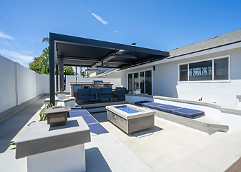 Huntington Beach Landscaping Companies Pacific Breeze Landscape, Inc.