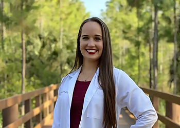 Paige Robson, DPT - FYZICAL THERAPY & BALANCE CENTERS GAINESVILLE Paige Robson, DPT - FYZICAL THERAPY & BALANCE CENTERS GAINESVILLE - Gainesville, FL Physical Therapists - Doctor Portrait Image