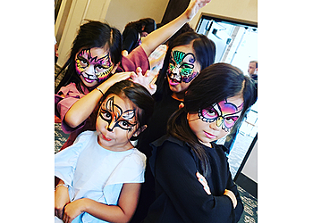 Elizabeth Face Painting Paint 2 Smile