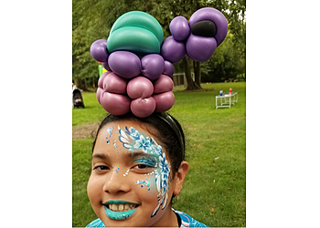 Elizabeth Face Painting Paint 2 Smile