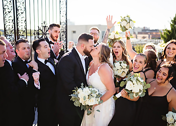 Palette of Light - Rockford, IL Wedding Photographers - Service Highlights