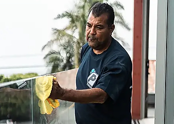 Paradas Cleaning Services Torrance Commercial Cleaning Services image 1