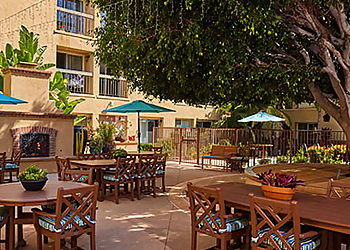 Orange Assisted Living Facilities Park Plaza