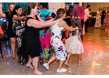 Detroit Djs Party Pros Detroit-Michigan DJ Service