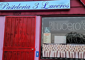 Downey Cakes Pasteleria Tres Luceros