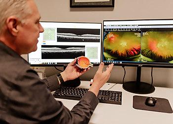 Paul Brinckman, OD - Olathe, KS Eye Doctors - Treatment Room Image