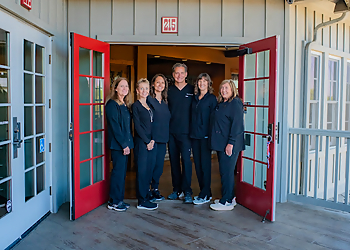 Temecula Cosmetic Dentists Paul Mundl, DDS