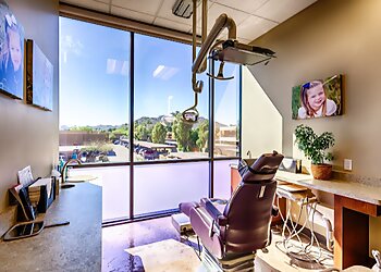 Phoenix Cosmetic Dentists Paul Nielson, DDS, MAGD - LIFE SMILES DENTAL CARE