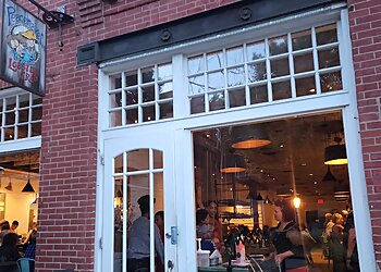 St Louis Seafood Restaurants Peacemaker Lobster & Crab Co.