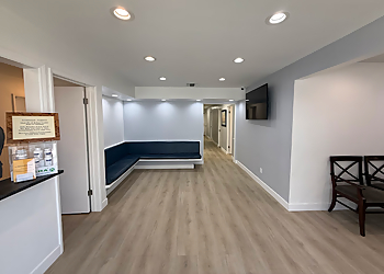 Pedram Aslmand, DPM - Long Beach, CA Podiatrists - Clinic Interior Image