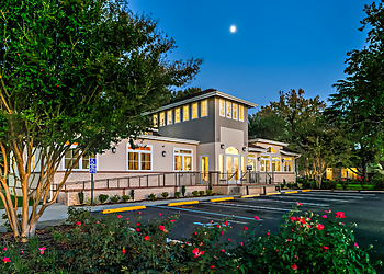 Peninsula Grove Apartments Hampton Apartments For Rent image 1