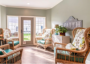 Peregrine Senior Living - Syracuse, NY Assisted Living Facilities - Living Room Image