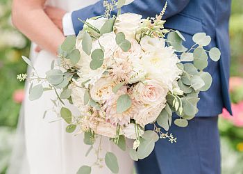 Green Bay Florists Petal Pusher