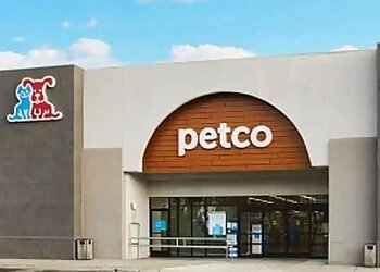 Petco  Bridgeport Pet Grooming image 1