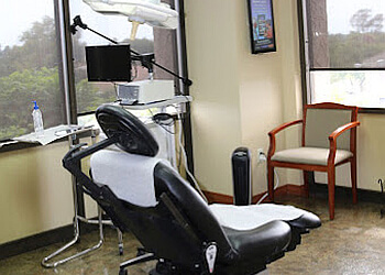 Ventura Dermatologists Peter L. Karlsberg, MD - VENTURA INSTITUTE FOR DERMATOLOGIC ARTS