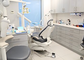 New York Cosmetic Dentists Peter Mann DDS, FICOI, FAGD - SMILE ARTS OF NY