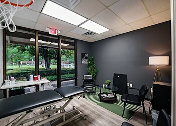 Jacksonville Physical Therapists Peter Yu, PT, DPT, CSCS, Cert-DN, TPI-1, USAW, USAT, CF-L1 - MOTION RX