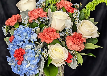 Peters And Sons Flowers & Gift - Spokane, WA Florists - Floral Arrangement Image