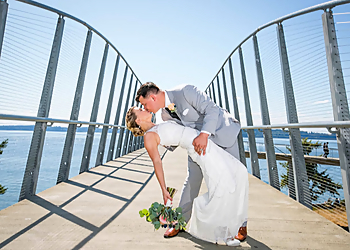 Petersen Pictures - Tacoma, WA Wedding Photographers - Project Image