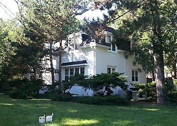 Topeka Painters Pete's Painting and Seamless Gutters