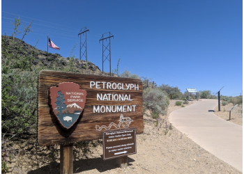 Albuquerque hiking trail Petroglyph National Monument