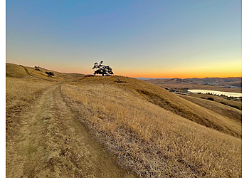 Fairfield Hiking Trails Peña Adobe Regional Park