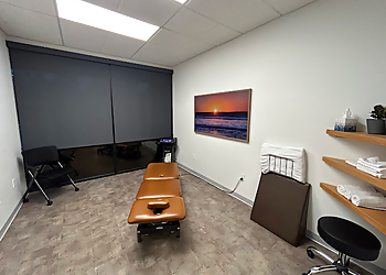 Phil Morrow, PT - PLAN PHYSICAL THERAPY INC - Fresno, CA Physical Therapists - Treatment Room Image
