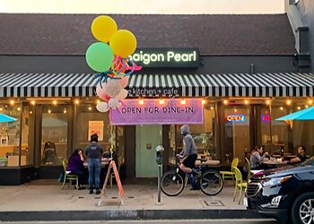 Los Angeles Vietnamese Restaurants Pho Saigon Pearl