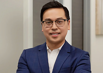 Phuong M. Pham, MD - UNITED PLASTIC SURGERY Temecula Plastic Surgeon image 1