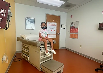 Physicians Immediate Care - Aurora, IL Urgent Care Clinics - Clinic Interior Image