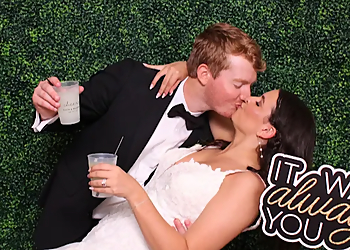 Tulsa Photo Booth Companies PicMe Photobooth