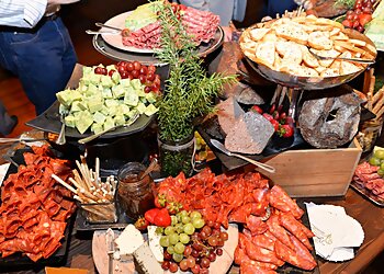 New Orleans Caterers Pigeon Catering