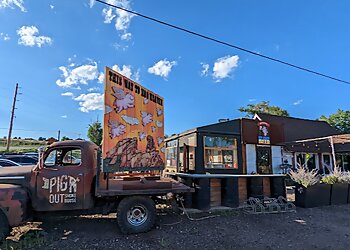 Lakewood Barbecue Restaurants Piggin' Out Smokehouse