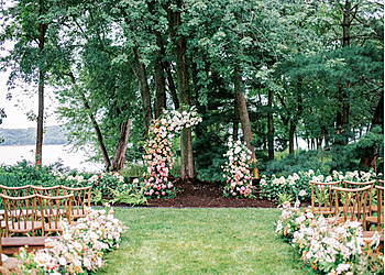 St Paul Wedding Planners Pink peony weddings & events