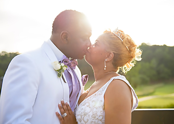 Pixel Outflow Studios - Birmingham, AL Wedding Photographers