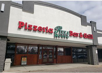 old pizza restaurants near twin towers memorial