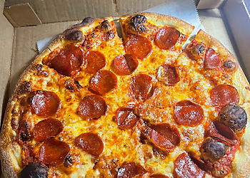 Mobile Pizza Places Pizzeria Delphina at the Insider Food Hall