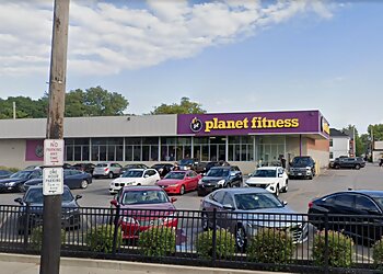 Planet Fitness Cleveland  Cleveland Gyms image 1